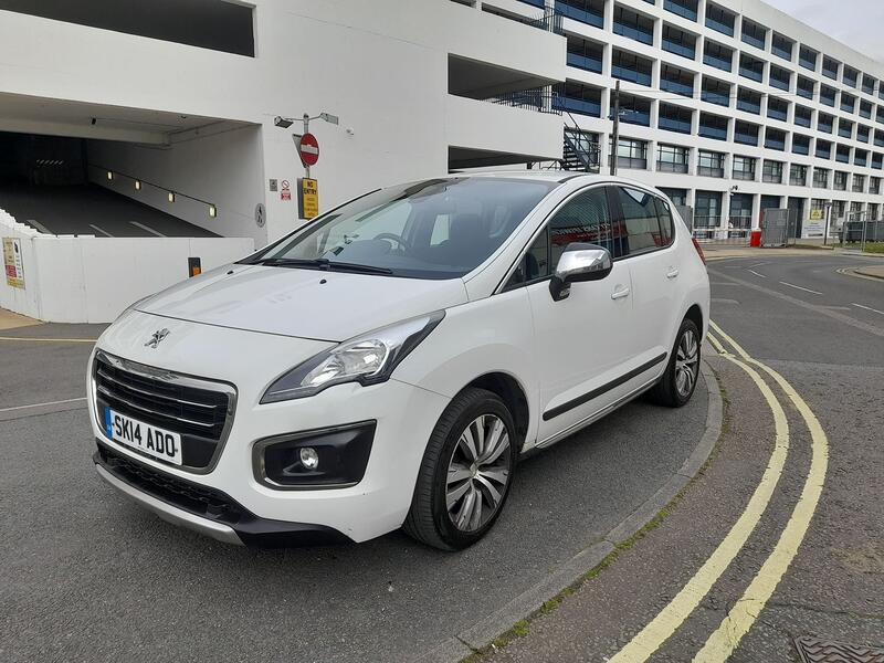 View PEUGEOT 3008 1.6 HDi Active